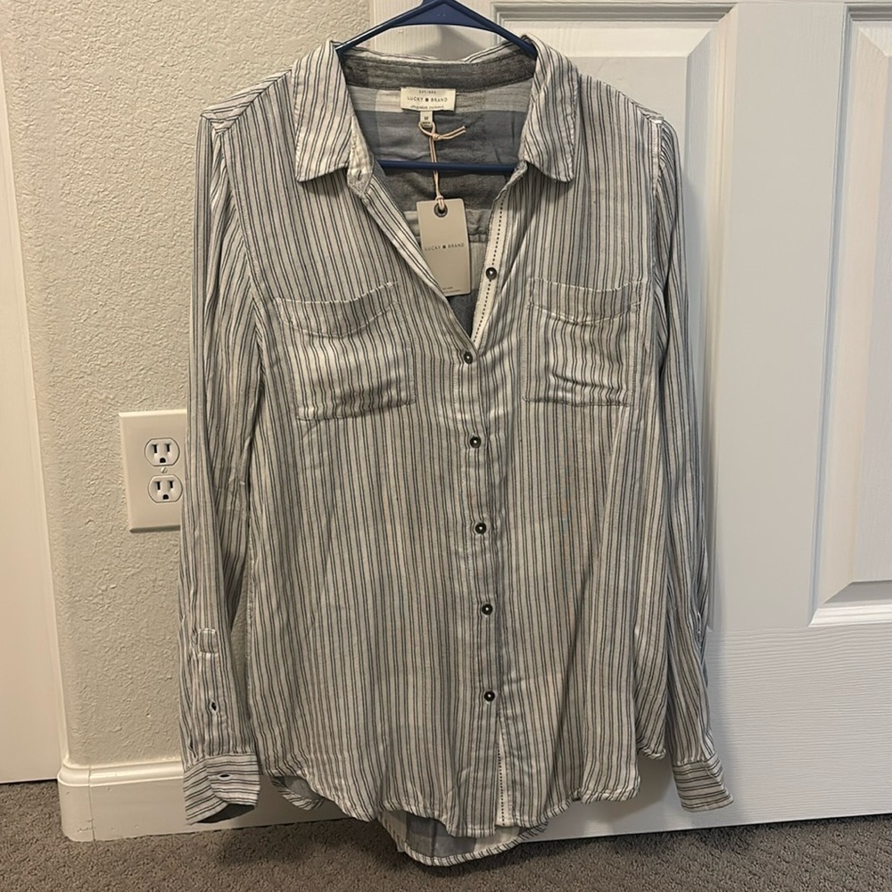 Women’s Lucky Brand Button Up Shirt